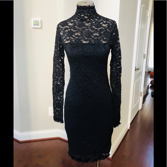 OPEN BACK LACE FIGURE HUGGING SHEER DRESS - Picture 4 of 10